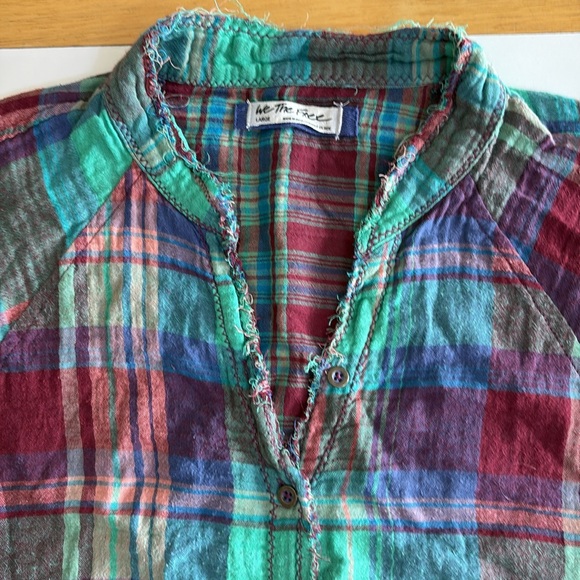 We The Free double layered Multicolor Plaid Button Down Shirt Sz L excellent - Picture 4 of 8